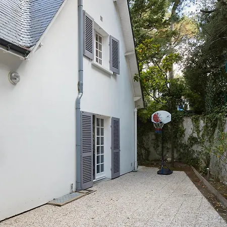 Villa Familiale 5 Chambres Avec Grande Terrasse & Proche De La Plage *